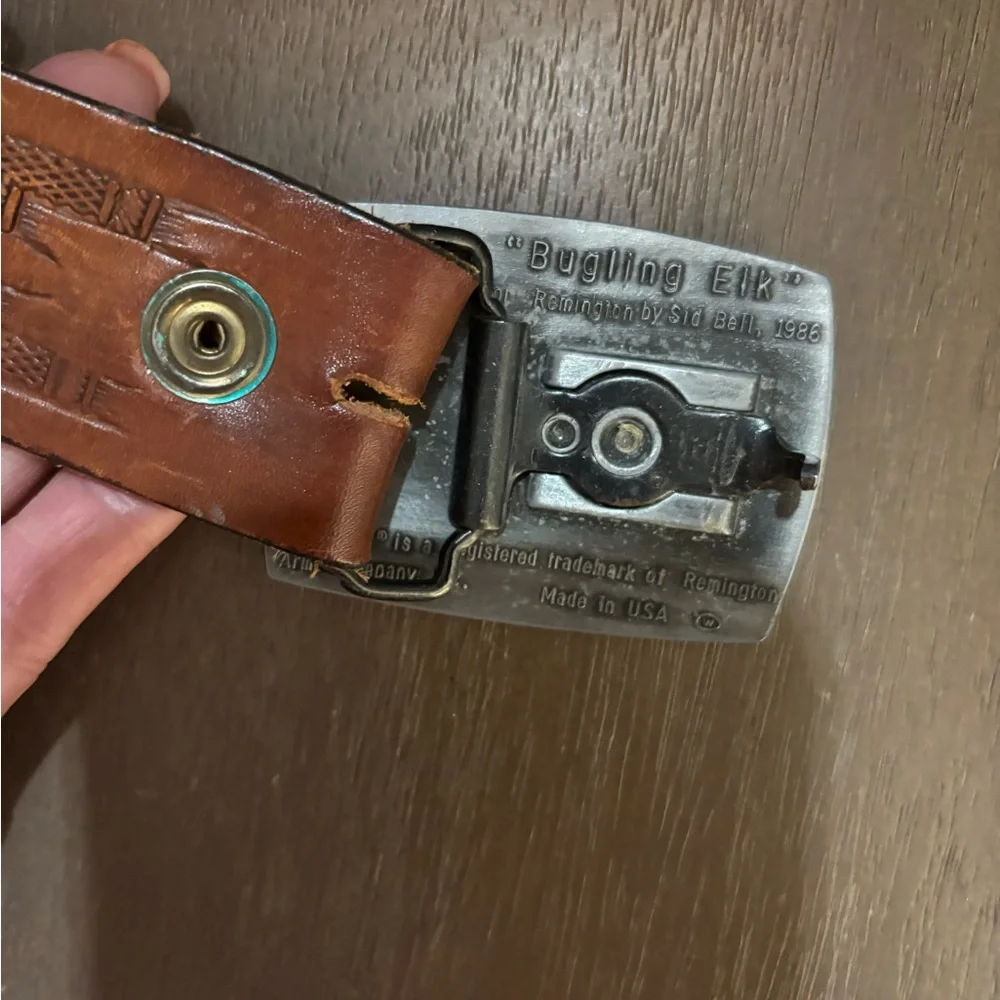 Vintage Remington belt Buckle with Brown Leather Belt Sz 42